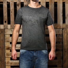An kei - „Black Spike“ marškinėliai 